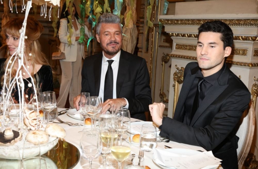 Marcelo Tinelli y su hijo Francisco en la gala de otoño del Teatro Colón.