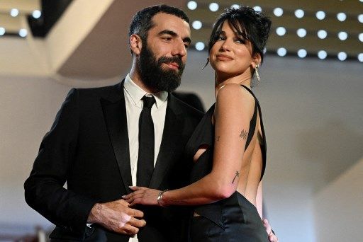 Dua Lipa y su novio Romain Gavras en el Festival de Cannes 2023.