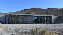 El lugar se emplaza sobre una superficie de 800 metros cuadrdos.