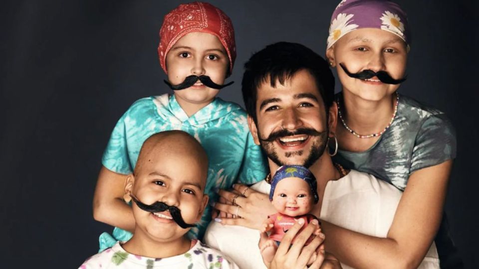 Camilo colabora con la lucha contra el cáncer infantil.