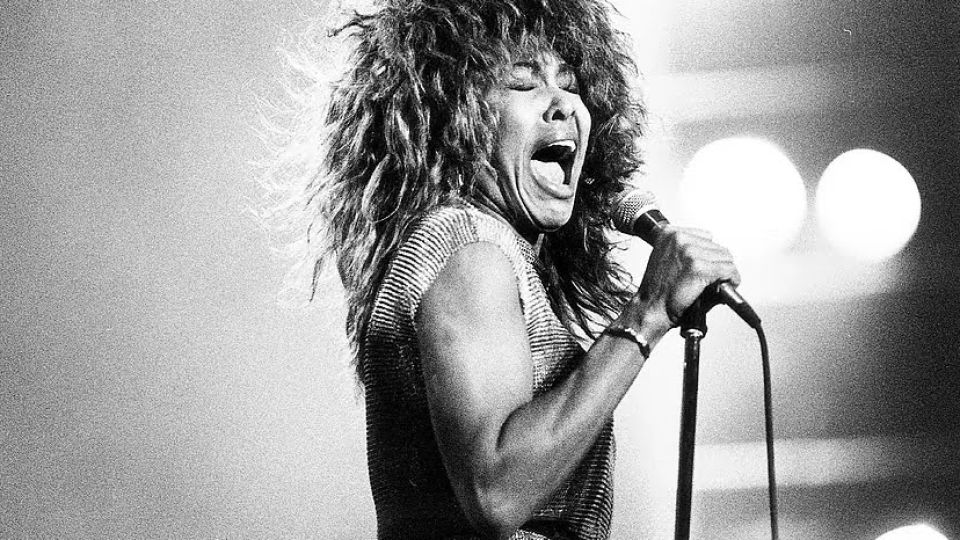 Tina Turner muere a los 83 años.