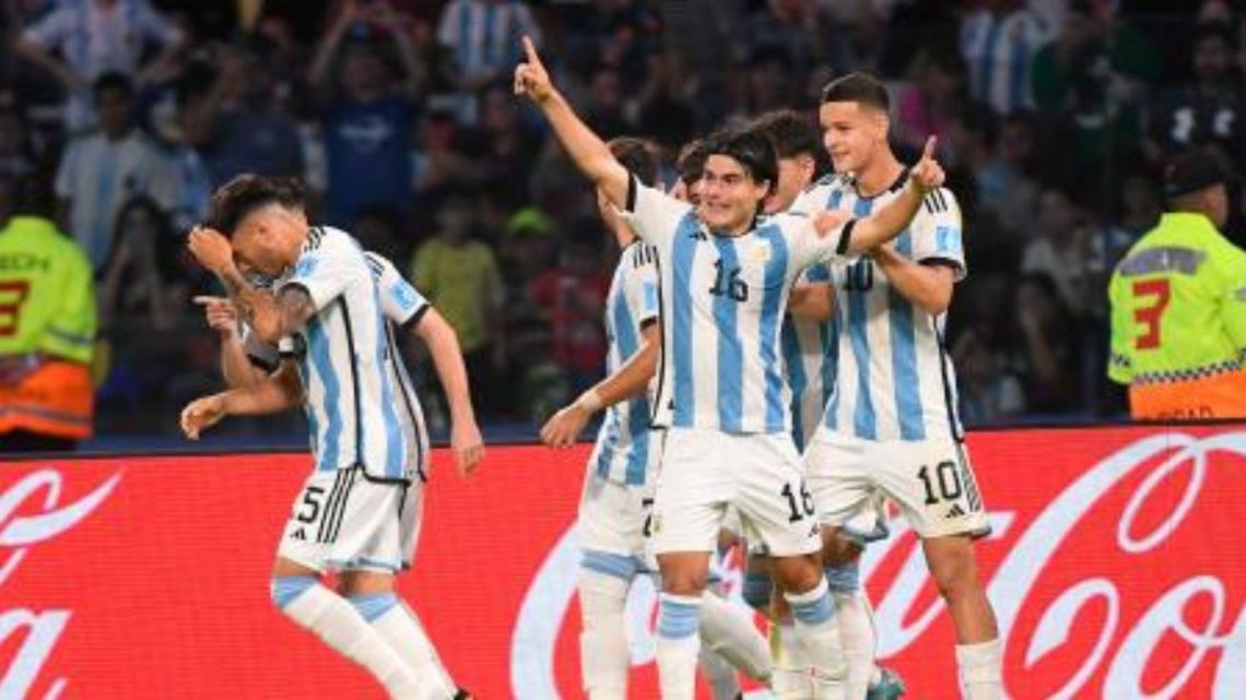 Under 20 Argentina plays New Zealand Archysport