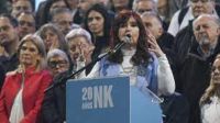Sin candidatos CFK arrancó la campaña