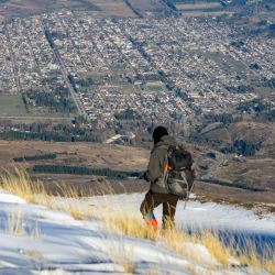 Las nevadas prematuras de la Cordillera de los Andes augura un guiño de optimismo para los principales destinos turísticos de invierno.