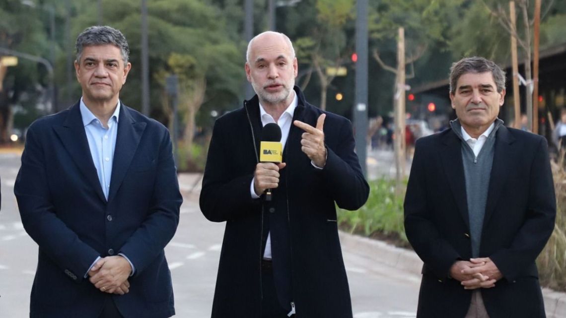 Horacio Rodríguez Larreta with Jorge Macri and Fernán Quirós.