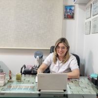Dra. Karina Voukelatos