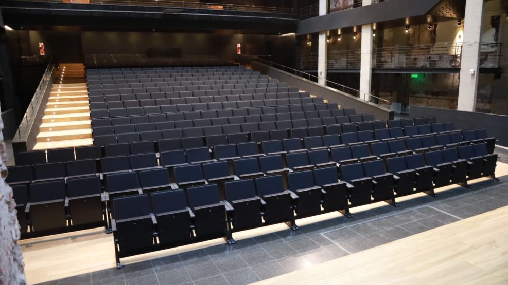  Inaugura el Teatro Comedia remodelado para celebrar los 450 años de Córdoba