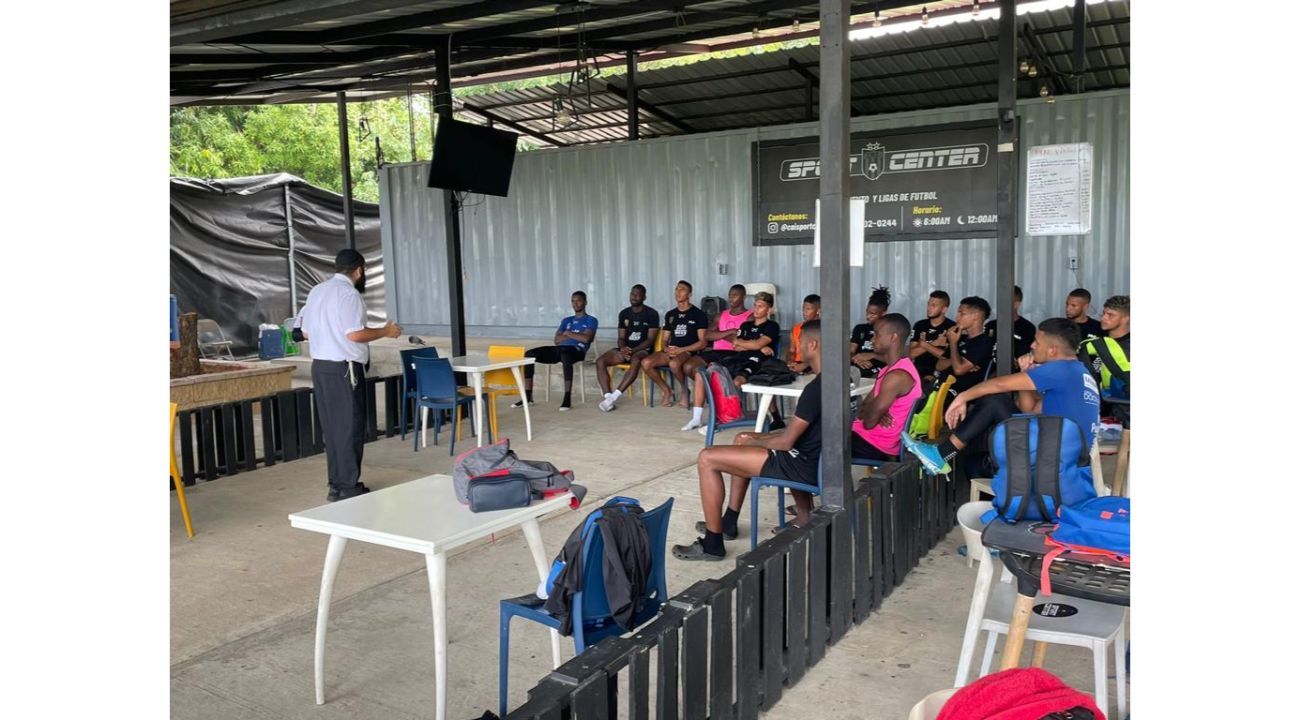 El Club Atlético Independiente de Panamá se corona campeón con la  motivación inspiradora de un rabino