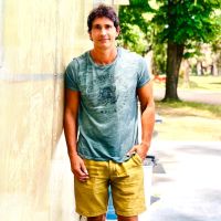 Qué es de la vida de Sebastián Estevanez, el actor que se alejó de las cámaras