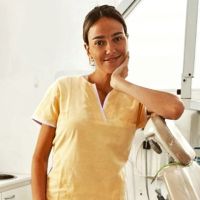 Od. Camila Denughes: “Blanqueamiento dental”