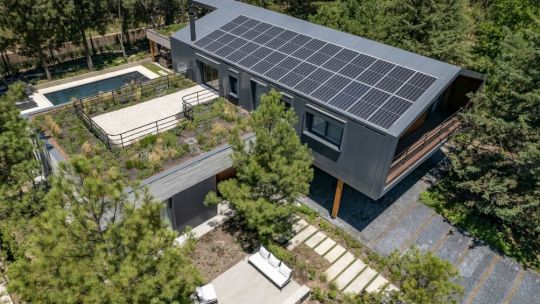 Dovat Arquitectos encuentra un equilibrio entre el cuidado del planeta y el diseño.