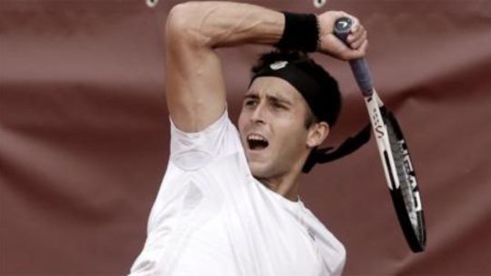 Tomás Etcheverry se mide con Alexander Zverev