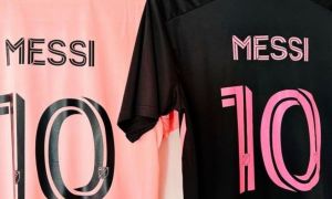 Lionel Messi's Inter Miami shirt.