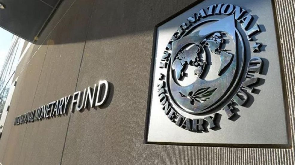 "Hoy en día estamos incumpliendo todas las metas con el FMI", aseguró un economista