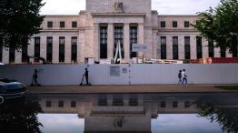 Fed Seen Sticking With Rate Pause As Wages Show Some Cooling