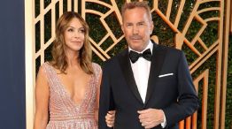 La exesposa de Kevin Costner se niega a abandonar su mansión y el actor la denunció como "okupa"