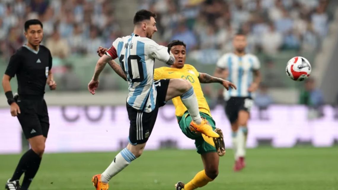 Con Goles De Messi Y Pezzella, Argentina Derrotó 2 A 0 A Australia | 442