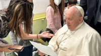 Primeras fotos del Papa Francisco luego de su operación