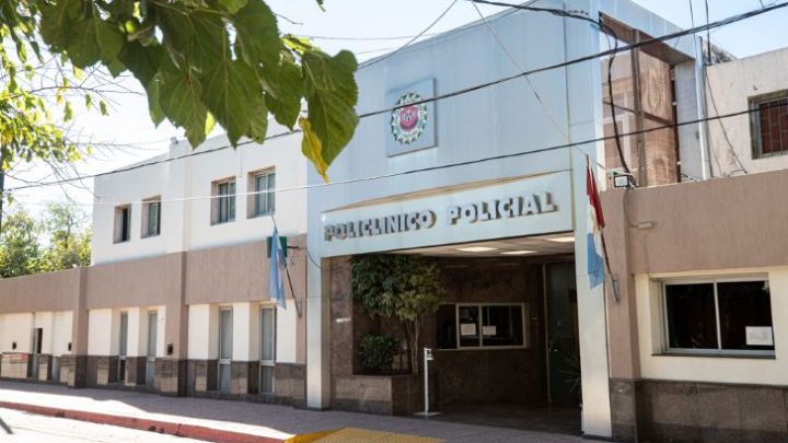 POLICLÍNICO POLICIAL.