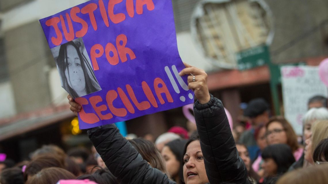 Protesters in Resistencia take to the streets to demand answers and justice for Cecilia Strzyzowski.