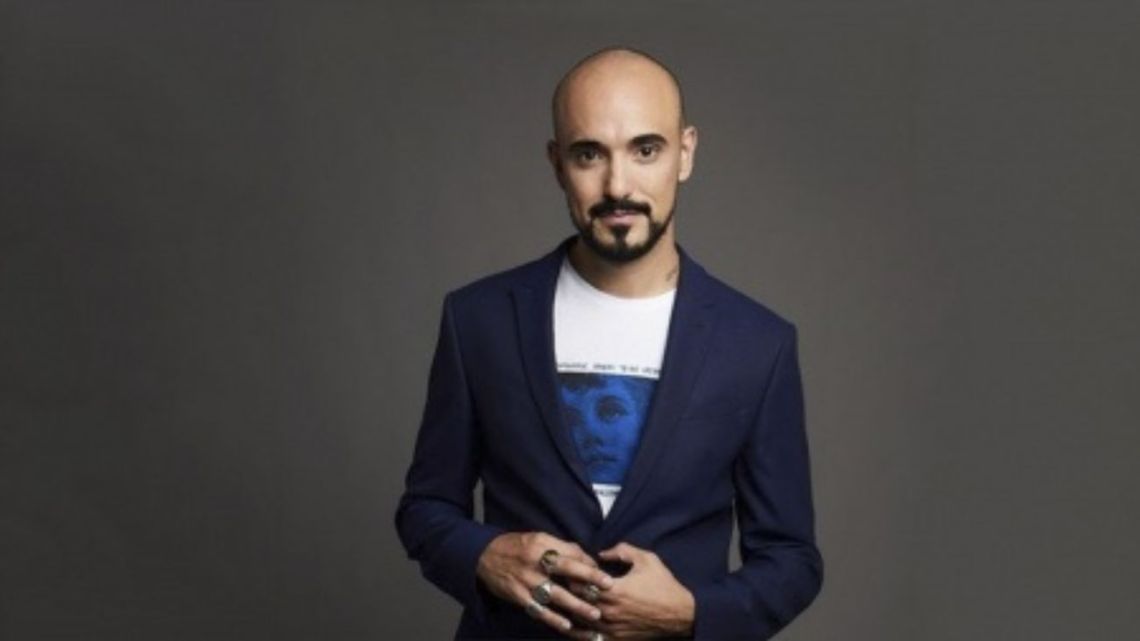 Abel Pintos presenta «Alta en el cielo»