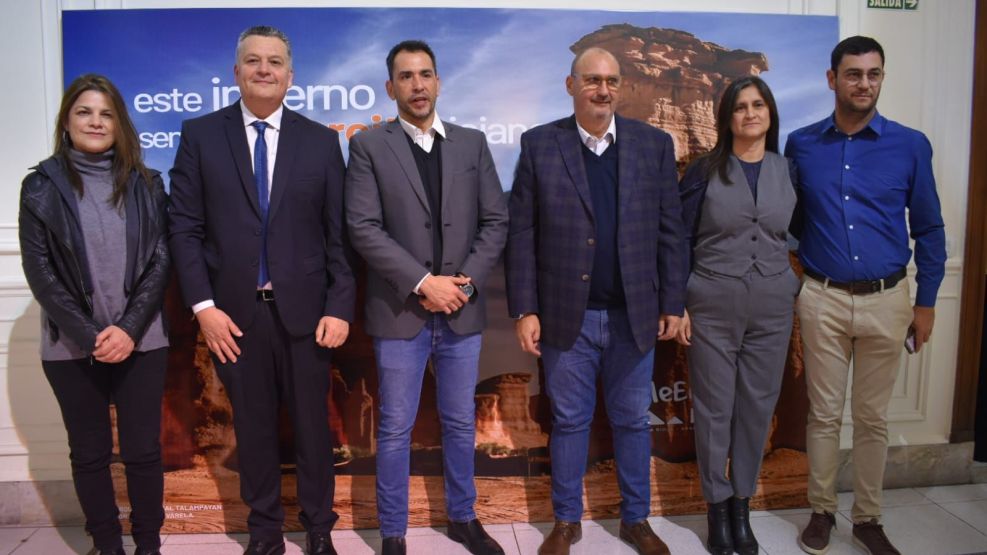 El evento, que contó con la conducción de Facundo Herrera, estuvo encabezado por el Ministro de Turismo y Culturas provincial, Gustavo Luna