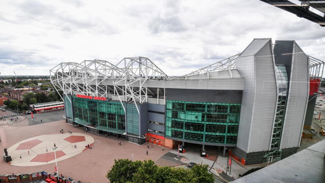 A Qatari group is confident that they will be able to stay with Manchester United