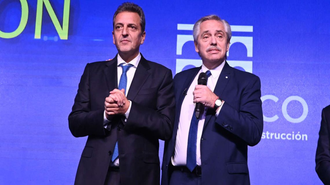 Ministro y candidato: Massa vive «días desgastantes» y Alberto lo quiere «hasta fin de año» en Economía