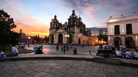 Córdoba presenta su amplia oferta turística y cultural para el invierno 2023