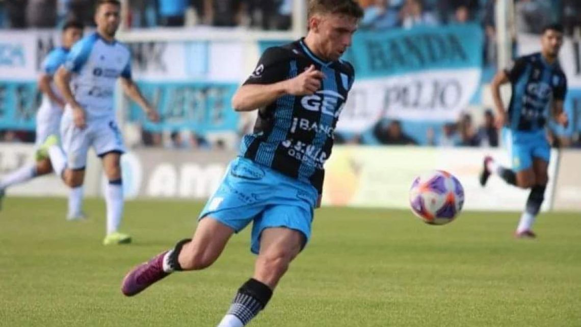 Racing tied and has 12 games without victories