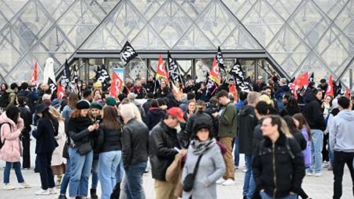 Le chaos politique en France a un impact sur les élections en Espagne