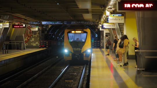 Tres líneas de subte harán "pruebas piloto" para extender sus horarios en días especiales