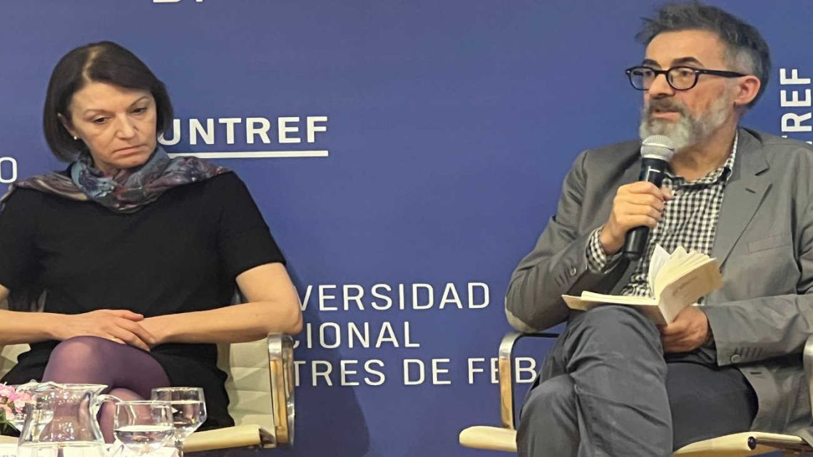 La mesa antigrieta que se reunió en Durán Barba y Gutiérrez-Rubí