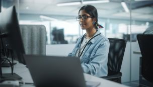 Desarrolladores de software.