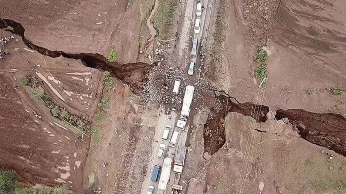 África se está dividiendo en dos y podría formar un sexto océano en la  Tierra | Perfil