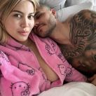 Wanda Nara, desde la cama: su pose a lo Leo Messi tras ganar el Martín Fierro a revelación