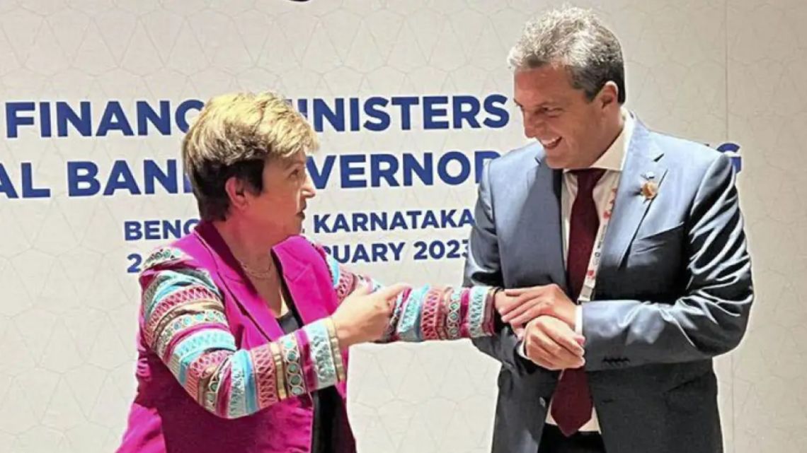 Partió la misión al IMF y Massa espera un acuerdo para esta semana