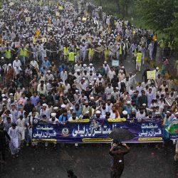 Estudiantes de seminarios islámicos sunitas marchan durante una manifestación en Islamabad. Foto Aamir QURESHI / AFP | Foto:AFP