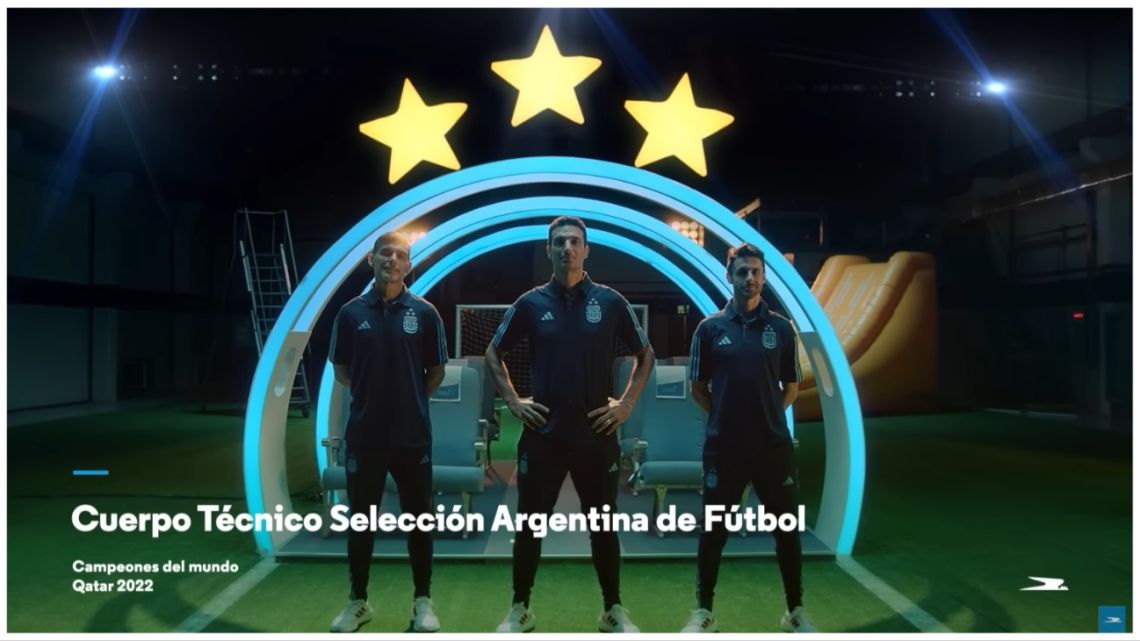 Aerolíneas Argentinas presentó su nuevo video de seguridad con el cuerpo técnico de la Selección Argentina