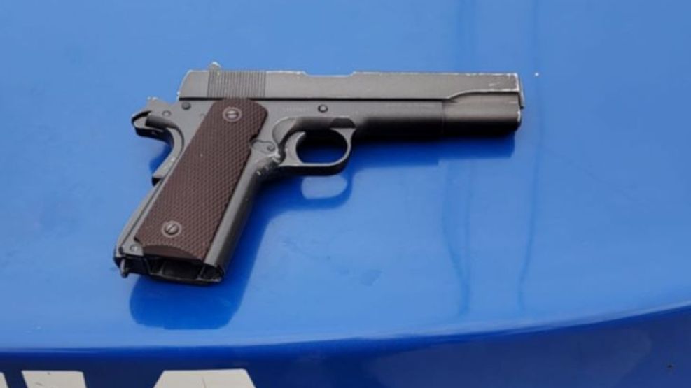 18-07-2023 arma pistola 11.25 Córdoba