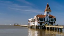 Los clubes brindan un sostén para los más chicos, formándolos como personas y como deportistas.