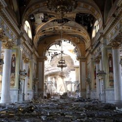 Esta fotografía muestra la Catedral de la Transfiguración destruida como consecuencia de un ataque con misiles en Odesa, en medio de la invasión rusa de Ucrania. | Foto:OLEKSANDR GIMANOV / AFP