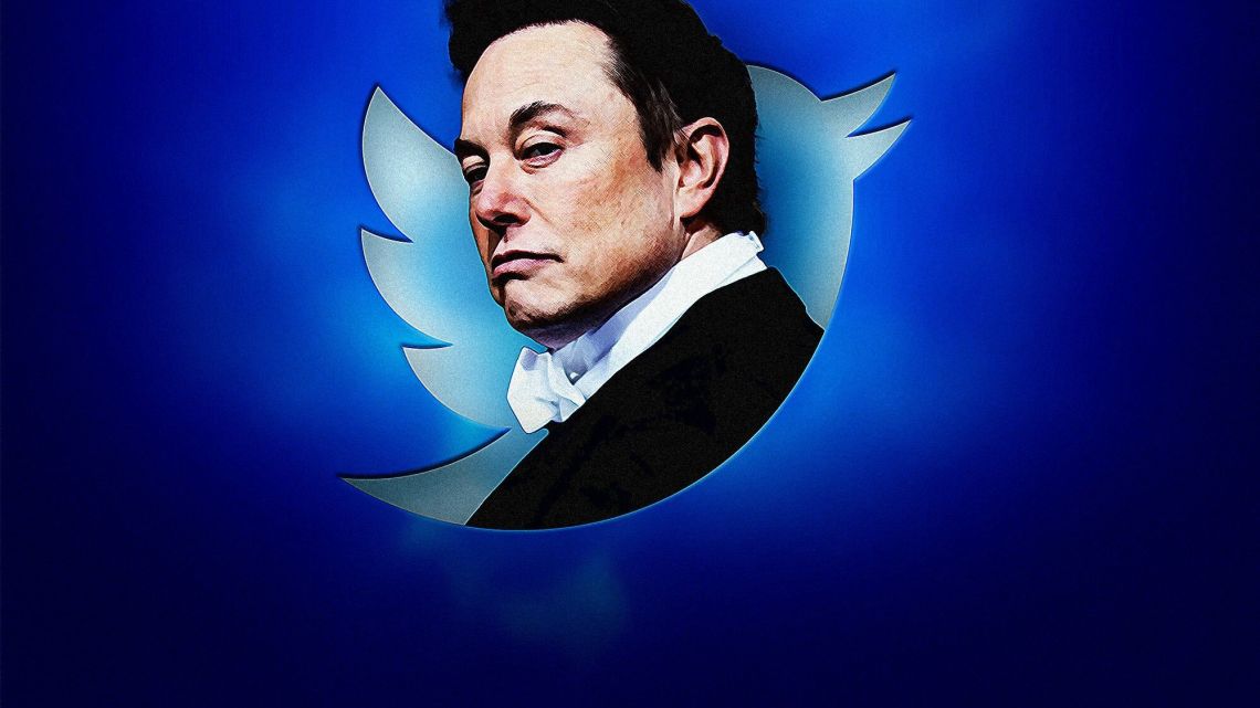 Elon Musk changed the Twitter logo to an “X” created by fans