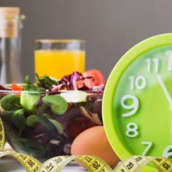  Cuáles son los horarios mas saludables para comer | Foto:CEDOC
