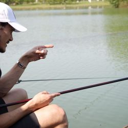 La pesca es como el fútbol, dice Edinson Cavani. Hay que esperar el momento adecuado, como un atacante. 