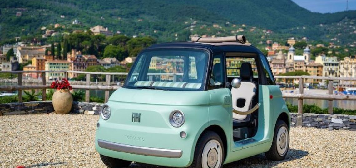  Topolino, un auto y accesorio de estilo inspirado en la costa italiana
