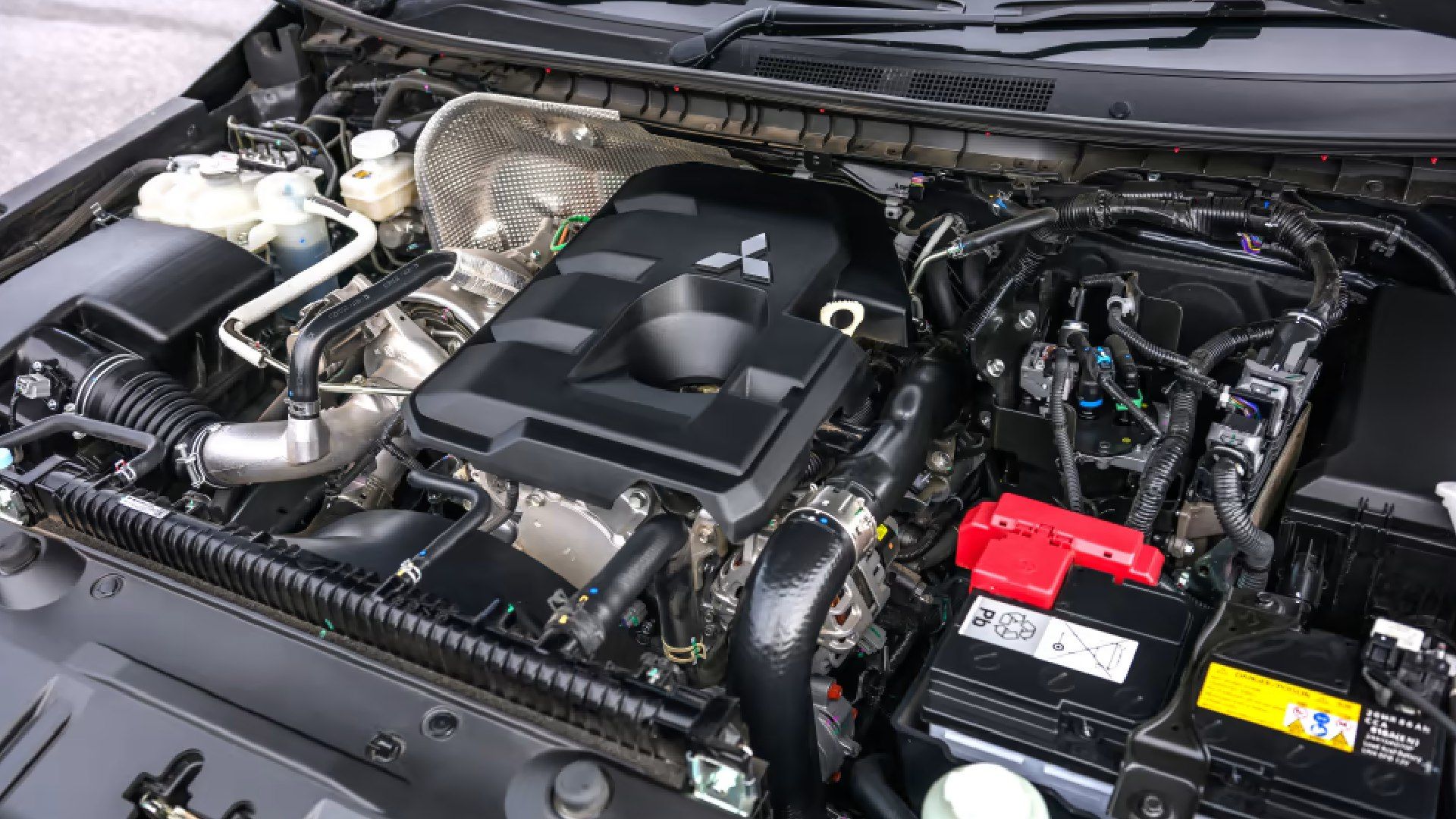 La Nueva Mitsubishi L200 Podr a Sumar Un Motor V6 Parabrisas
