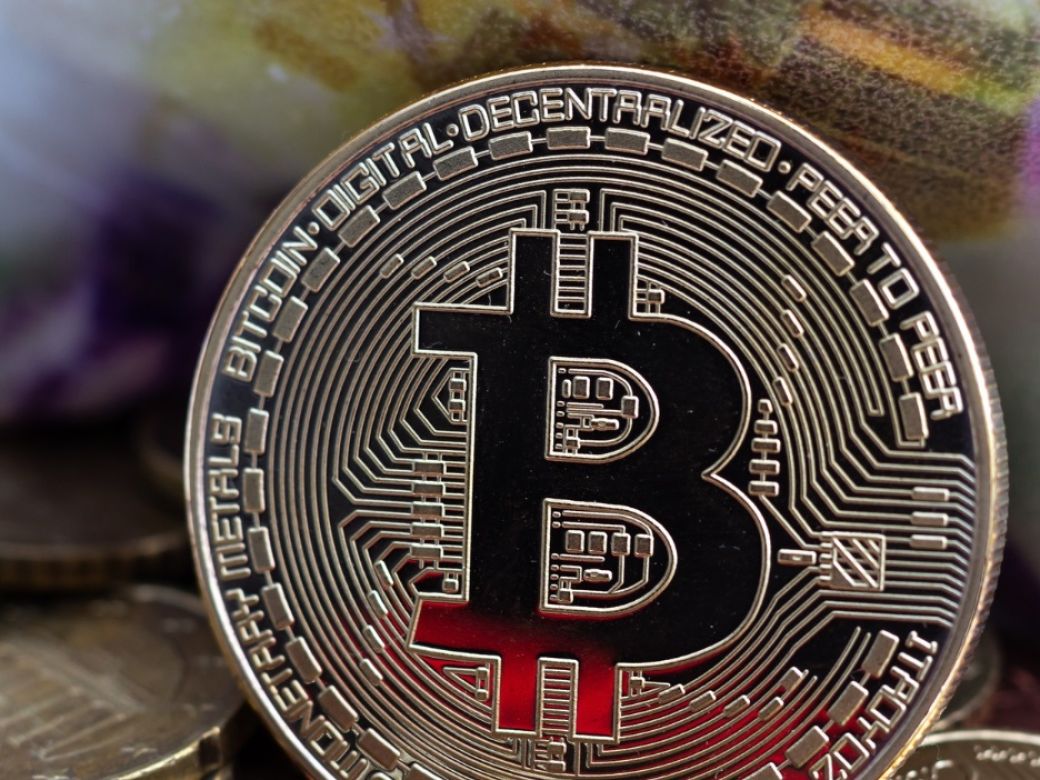 Estados Unidos: la SEC retrasa su decisión sobre el primer fondo en bolsa  invertido en Bitcoin | Perfil