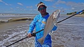 Todo aquel pescador deportivo es aquel que toma su caña simplemente con fines recreativos o competitivos, nunca para depredar ni para hacer una actividad comercial.