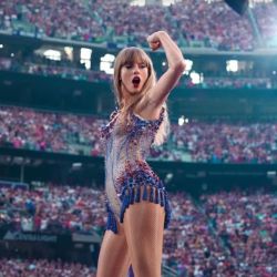 Taylor Swift llenó de celebridades su show del Eras Tour en Los Ángeles